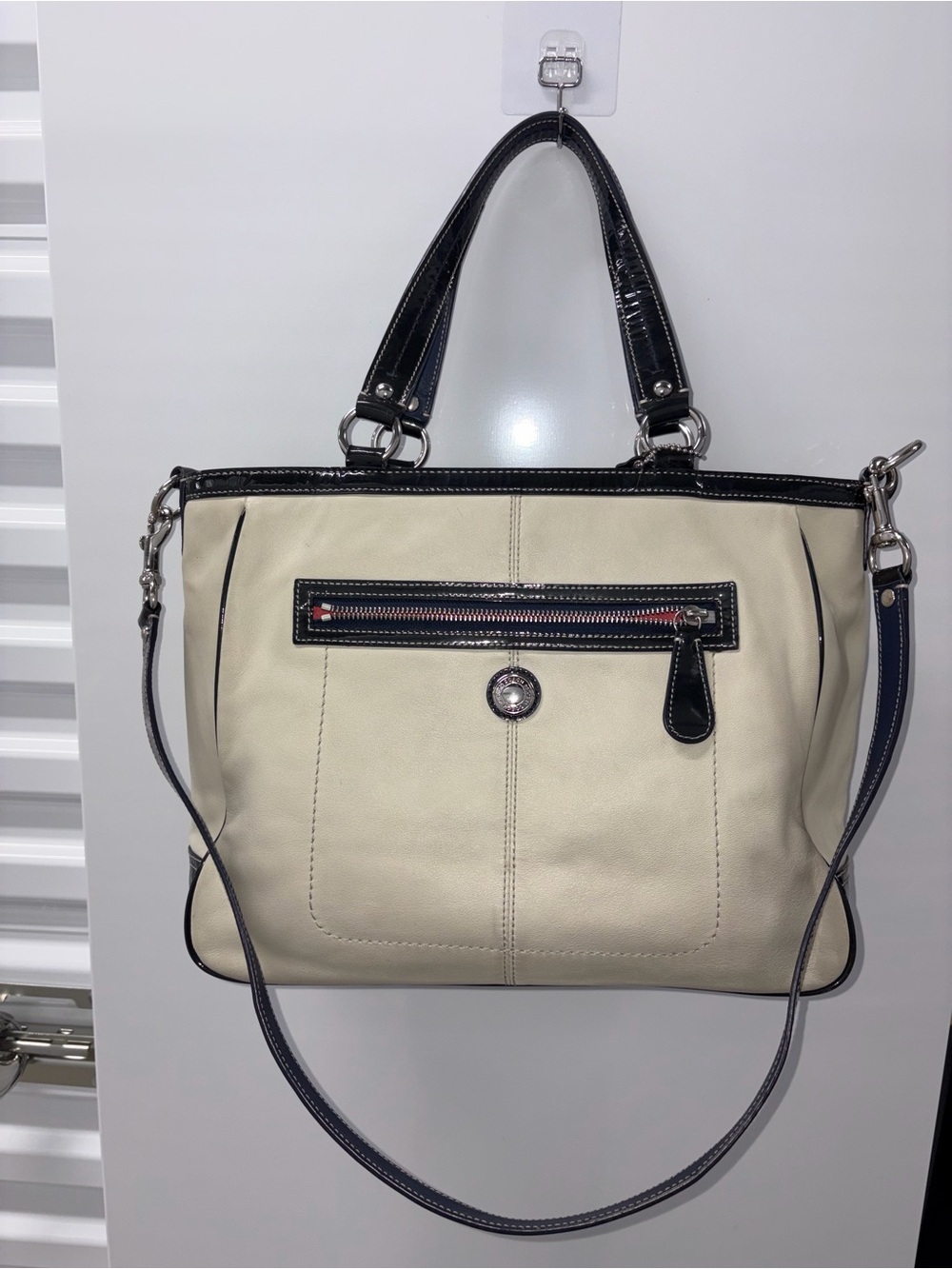 Coach Signature Laura Satchel purse F14887 cream and navy